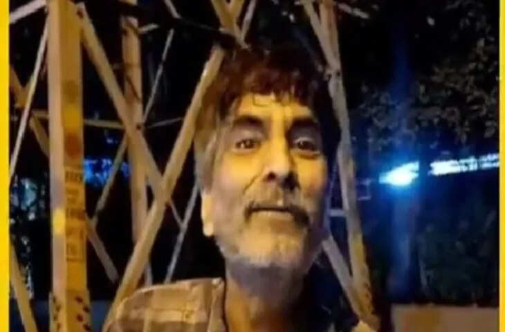 पुलिस के सामने &lsquo;मूंछ पर ताव&rsquo; डालते बदमाशों का वीडियो वायरल, सोशल मीडिया पर मचा बवाल