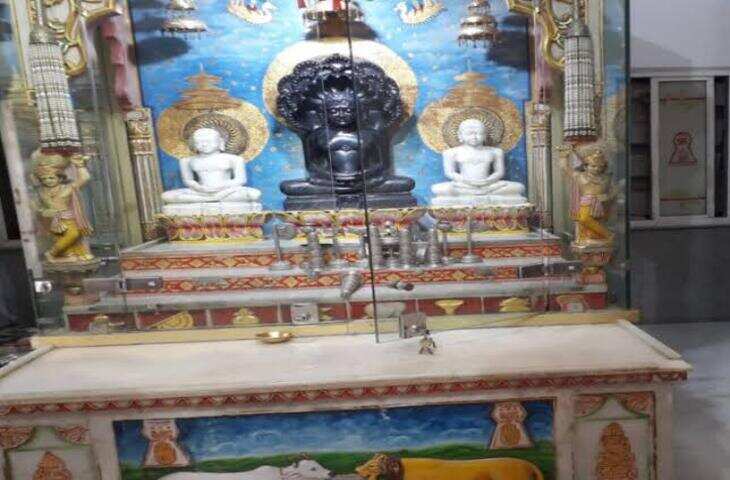 जयपुर इस्कॉन मंदिर में गैस सिलेंडर में लगी आग, फुटेज में देंखे हेड कॉन्स्टेबल ने जलता सिलेंडर बाहर फेंका; टला बड़ा हादसा