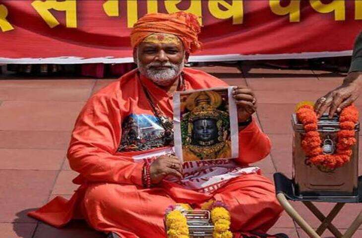 अयोध्या में संतों की बैठक रोकी गई, वीडियो में जाने चढ़ावा चोरी मामले पर उठे सवाल; संतों ने लगाए &lsquo;चंदा चोरों, अयोध्या छोड़ो&rsquo; के नारे
