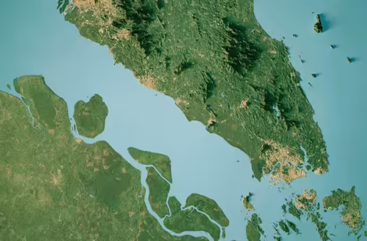 Strait of Hormuz के बाद Malacca Strait में टोल वसूली की तैयारी? जाने भारत के व्यापार और तेल सप्लाई पर कितना असर