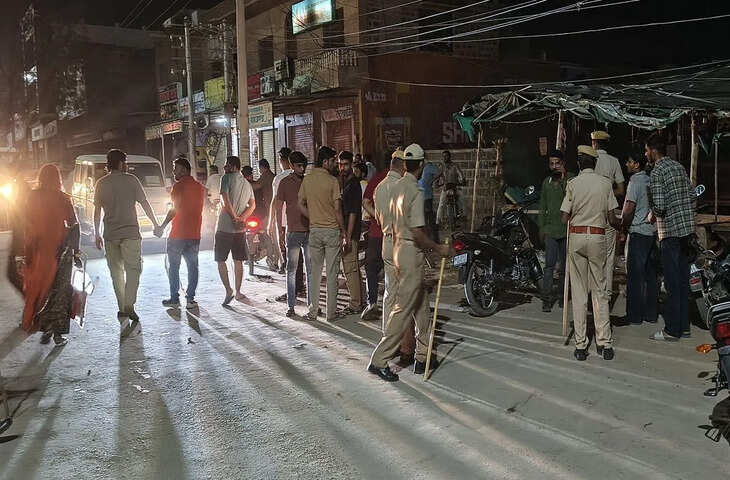 पोकरण में युवकों पर हमला, मारपीट का मामला दर्ज; थाने के बाहर जुटी भीड़, गिरफ्तारी की मांग