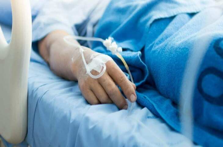 बलिया में मड़ुआ के आटे की रोटी-लिट्टी खाने से 51 लोग बीमार, दुकान सीज; डीएम-एसपी ने गांव पहुंचकर लिया जायजा