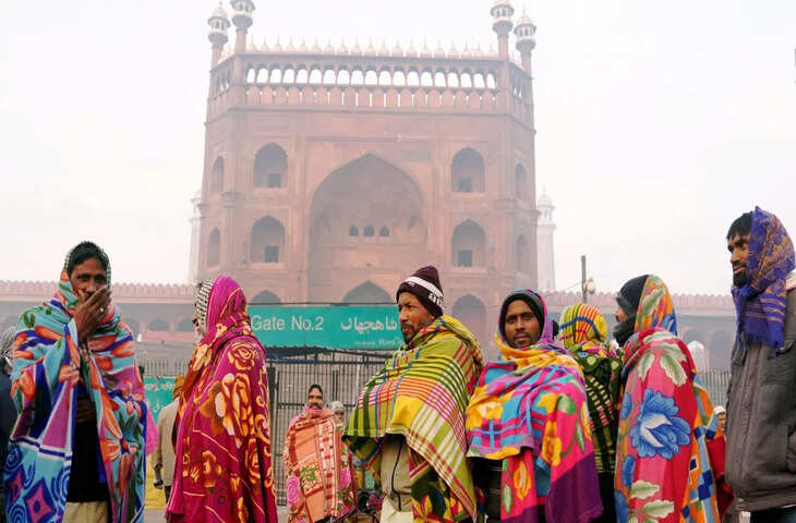 दिल्ली-एनसीआर में बर्फीली हवाओं का दौर जारी, मौसम विभाग ने 27 जनवरी के लिए येलो अलर्ट जारी किया