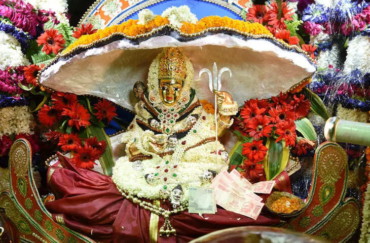 Batuk bhairav mandir wonderful temple of shiv here god is offered nonveg food