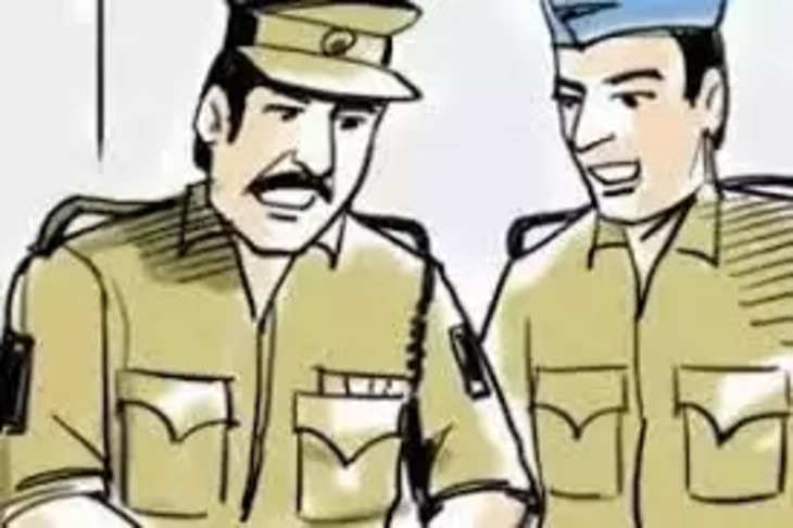 Chapra बदमाशों ने तमंचे के बल पर दंपति से लूटपाट की