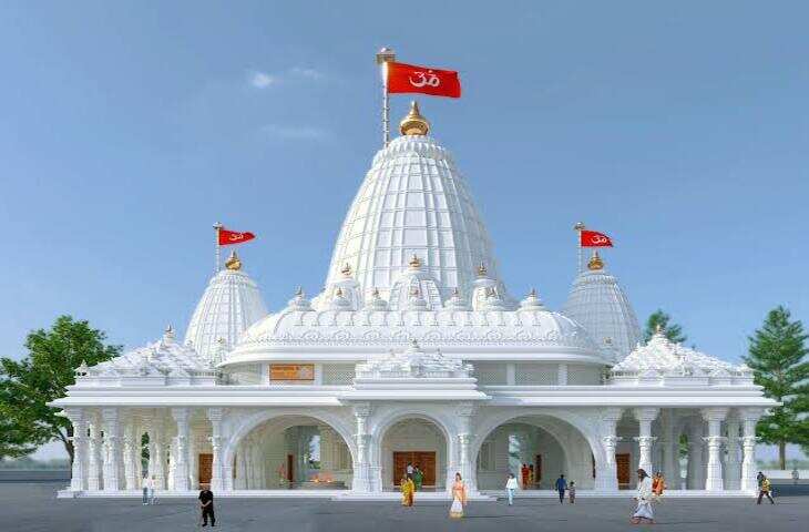 कलेक्टर ऋषव गुप्ता ने किया मंदिर निर्माण स्थल का निरीक्षण, गुणवत्ता के साथ समय पर कार्य पूरा करने के निर्देश