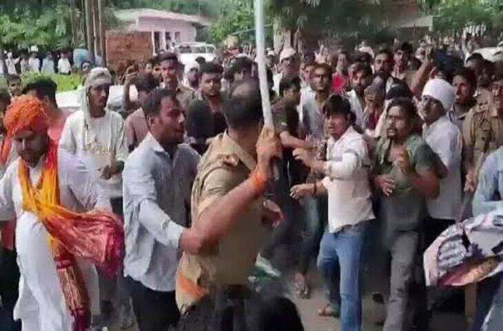 आगरा में UGC के खिलाफ प्रदर्शन के दौरान लाठीचार्ज का आरोप, इंस्पेक्टर पर प्रदर्शनकारी को पीटने का वीडियो वायरल