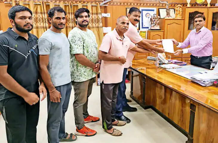ईडब्ल्यूएस को राजनीतिक आरक्षण देने की मांग, राजपूत सभा ने सौंपा ज्ञापन