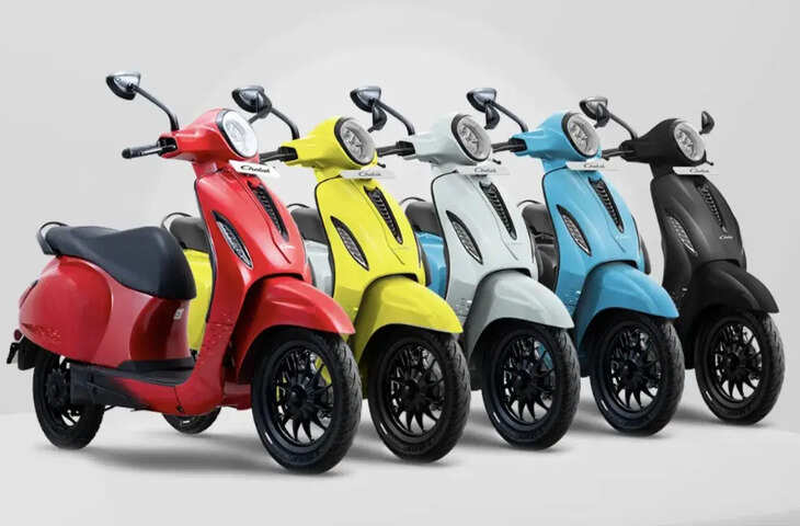 Auto Sector FY27: कारों से आगे निकल सकती हैं बाइक और ट्रक कंपनियां, जानें ऑटो बाजार का पूरा Outlook