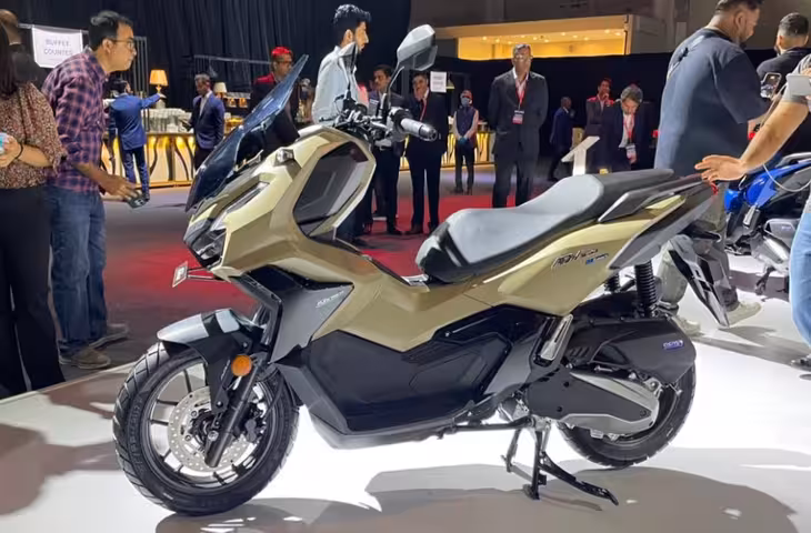 India E85 Scooter Launch: भारत में आया पहला E85 स्कूटर, कम ईंधन खर्च और पर्यावरण को होगा बड़ा फायदा