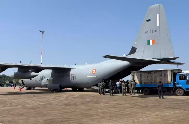 Indian Air Force का बड़ा प्लान! 60 मल्टीरोल ट्रांसपोर्ट विमानों के लिए ₹1 लाख करोड़ का टेंडर, Tata-HAL समेत ये कंपनियां रेस में