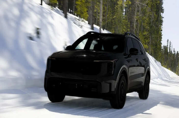 Fortuner का सबसे बड़ा दुश्मन? Kia Sorento का फर्स्ट लुक देखकर उड़ जाएंगे होश!