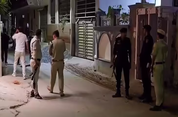 गुरुग्राम में फायरिंग से सनसनी: सिंगर राहुल फाजिलपुरिया के इवेंट ऑर्गनाइजर के घर के बाहर गोलीबारी, गार्ड घायल