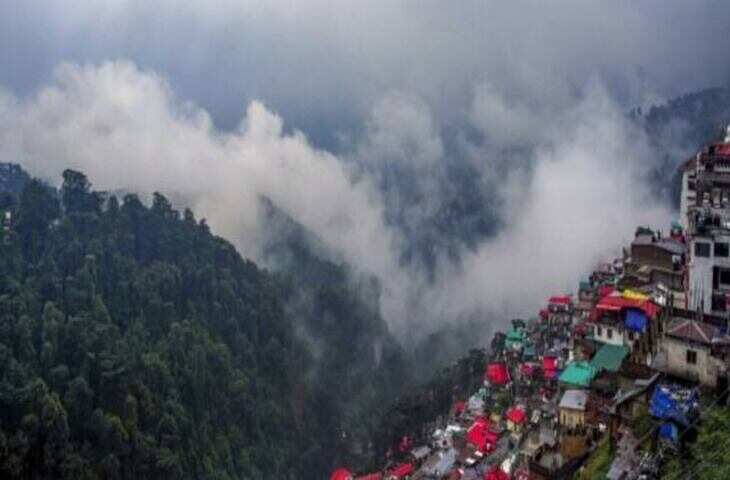 हिमाचल में मानसून ने मचाई तबाही: 24 घंटे में पूरे राज्य में पहुंचा, वीडियो में देंखे भूस्खलन में महिला की मौत, स्कूलों में घुसा पानी