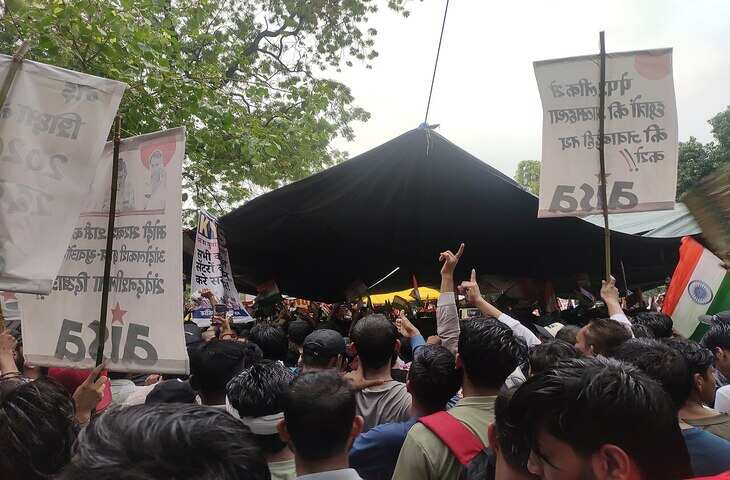 SIR के विरोध में दिल्ली में बवाल: जंतर-मंतर से 150 से अधिक प्रदर्शनकारी हिरासत में, 12 मेट्रो स्टेशन बंद