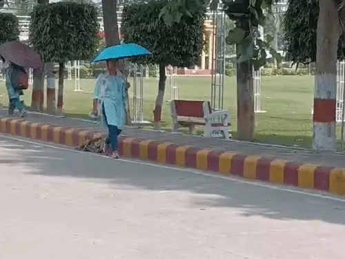कानपुर में दिन में गर्मी और रात में बढ़ेगी ठंडक, उत्तर-पश्चिमी शुष्क हवाओं से घटेगी नमी