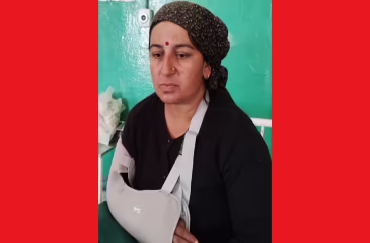 रस्साकशी प्रतियोगिता में बड़ा हादसा: रस्सा टूटने से 10 फीट नीचे गिरीं महिलाएं, 17 लोग घायल