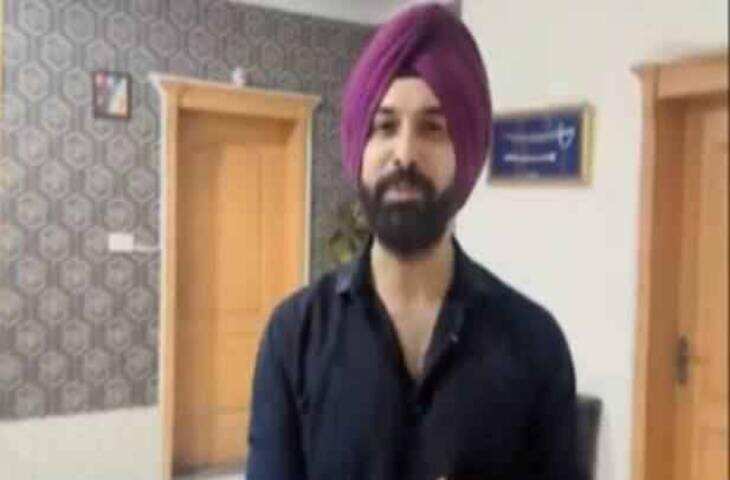 पाकिस्तान में सिख पत्रकार हरमीत सिंह के डिजिटल स्टूडियो पर पुलिस कार्रवाई का आरोप, वीडियो में बोले- पत्रकारिता के संसाधन छीने गए