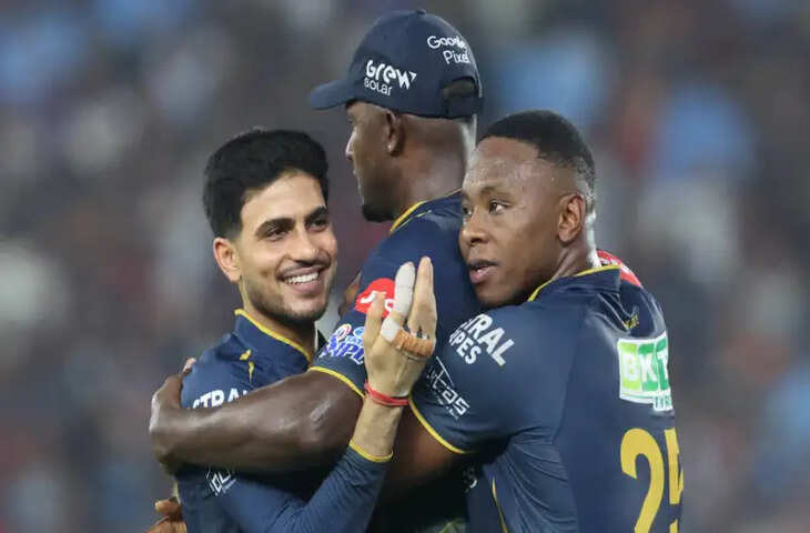 RCB को मिली करारी हार, भुवनेश्वर कुमार के दमदार प्रदर्शन के बावजूद गुजरात ने 25 गेंद शेष रहते जीता मैच​​​​​​​