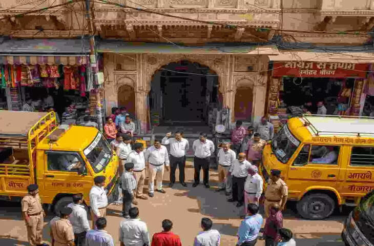 जयपुर: किशनपोल जोन में अवैध निर्माणों पर नगर निगम की बड़ी कार्रवाई, पांच निर्माण सील