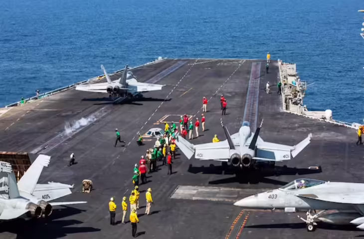 मिडिल ईस्ट में बढ़ी अमेरिकी सैन्य हलचल, फुटेज में देंखे वॉरशिप और मरीन यूनिट की तैनाती तेज