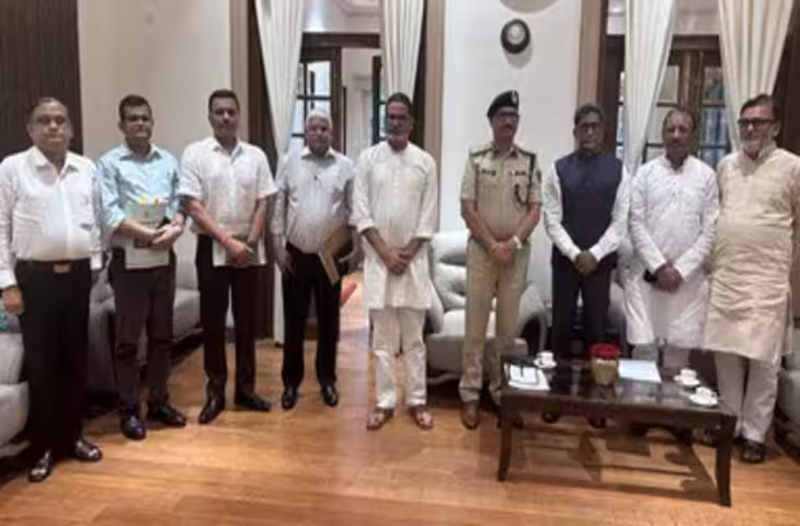 पहली बार के विधायक के साथ अधिकारियों की तस्वीर पर विवाद, मुख्य सचिव ने प्रेस रिलीज जारी कर दी सफाई