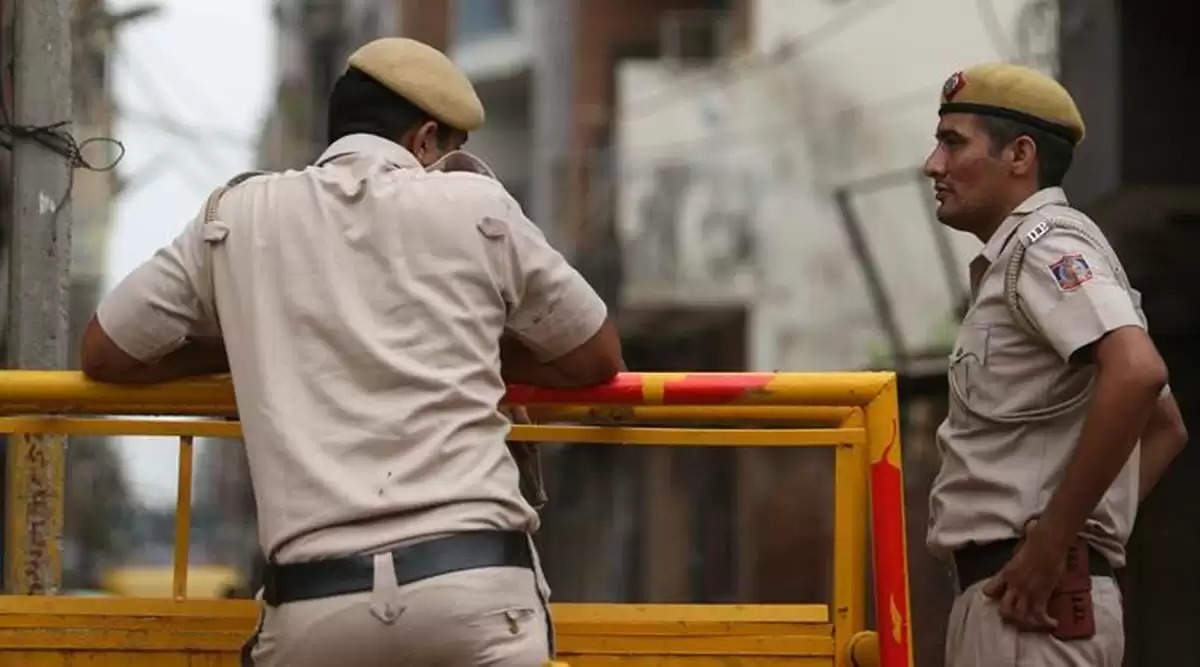 Aligarh  क्वार्सी पुलिस ने पकड़ा ऑटो लिफ्टर गैंग