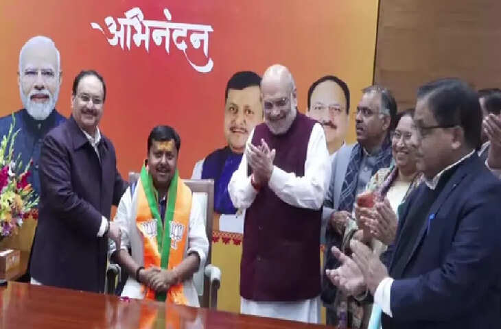 नितिन नबीन ने बीजेपी के कार्यकारी अध्यक्ष का पदभार संभाला, शाह-नड्डा ने किया स्वागत