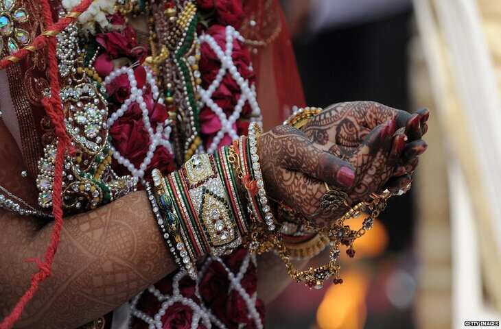 Viral Video: शादी में दौलत की बारिश, दूल्हे को मिली फॉर्च्यूनर-थार और 1 करोड़ 5 लाख रुपये नकद​​​​​​​