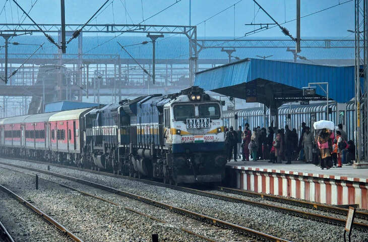 बारिश बनी मुसीबत! पश्चिम रेलवे ने कई ट्रेनों को किया कैंसिल, यात्रियों के लिए जारी हुई जरूरी सूचना