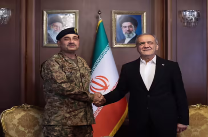 मुनीर का ईरान दौरा रहा बेनतीजा? तीन दिन बाद भी नहीं बनी बात, तेहरान बोला - 'परमाणु कार्यक्रम नहीं छोड़ेंगे'