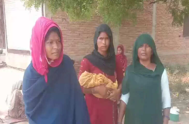 मिर्जापुर में पलटी एंबुलेंस, नौ माह की गर्भवती सहित चार की मौत से हड़कंप