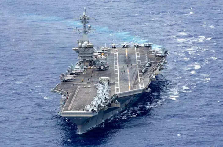 अमेरिकी एयरक्राफ्ट कैरियर USS अब्राहम लिंकन पर मिसाइल हमला, वीडियो में देंखे अमेरिकी बेड़े ने बदल ली पोजिशन