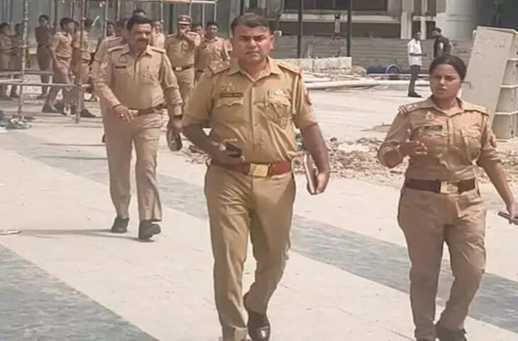 लखनऊ में आईआईएम रोड पर दुकानों में लगी भीषण आग: कई दुकानें जलकर राख, दमकल की कई गाड़ियों ने घंटों की मशक्कत के बाद पाया काबू