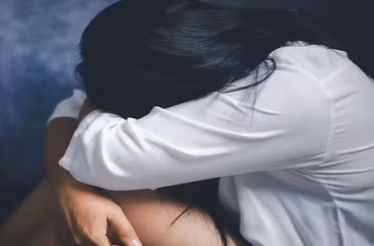 मोबाइल पर हुई दोस्ती के बाद नाबालिग से रेप का आरोप, पटना के गेस्ट हाउस में ले जाकर वारदात