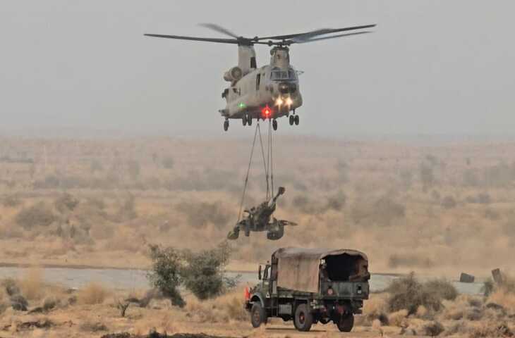 राजस्थान के पोकरण में 'वायु शक्ति-2026' युद्ध अभ्यास की फुल ड्रेस रिहर्सल, वीडियो में देंखे भारतीय वायुसेना ने दिखाया दम