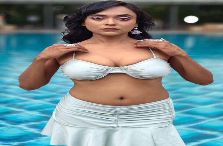 Viral News: नेहल वडोलिया के पॉडकास्ट बयानों से मची चर्चा, अब GRWM रील्स से बटोर रहीं सुर्खियां