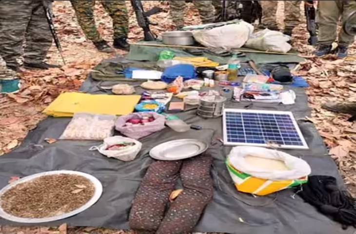 बालाघाट के जंगलों में सुरक्षा बलों और नक्सलियों के बीच फायरिंग, घिरने पर भागे, सामान बरामद