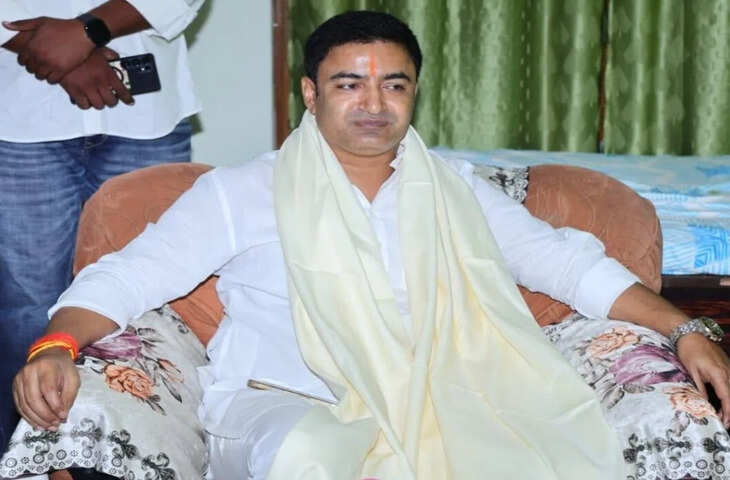 मंधना में बिजली कटौती और लो-वोल्टेज से परेशान लोग, विधायक सांगा ने मुख्य अभियंता से जताई नाराजगी