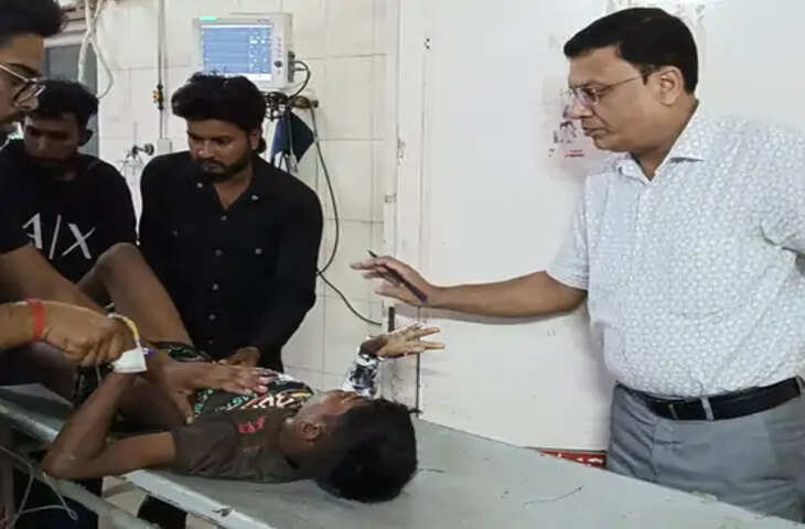 उन्नाव में दर्दनाक हादसा: जामुन तोड़ने पेड़ पर चढ़ा 12 वर्षीय बालक हाईटेंशन लाइन की चपेट में, गंभीर रूप से झुलसा
