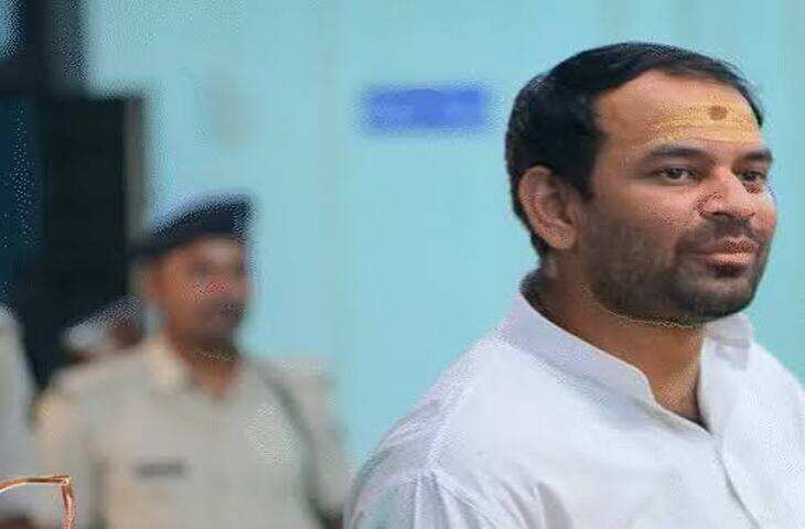 'भोजपुरी बवाल' में दिखेंगे तेज प्रताप यादव, यूनिवर्सिटी पहुंचे, वीडियो में जाने पेपर लीक और भ्रष्टाचार पर उठाए सवाल