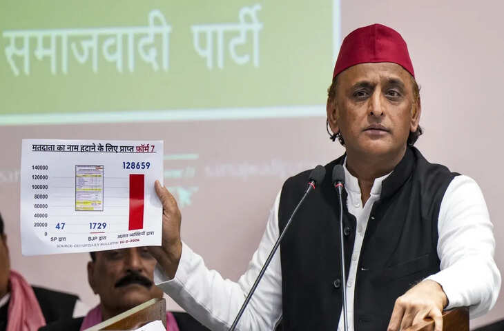 यूपी में SIR को लेकर सपा का हल्ला बोल, चुनाव आयोग से मिलकर लगाए गंभीर आरोप