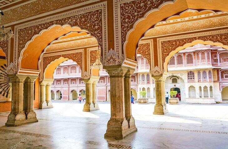 चंद्र महल से प्रीतम चौक तक वीडियो में देखिये Jaipur City Palace की&nbsp;वो धरोहरें, जो दिखाती है शाही ठाठ-बाठ की झलक&nbsp;