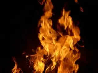 Motihari आग से लाखों की संपत्ति जली, ग्रामीणों के सहयोग से आग पर काबू पाया गया