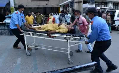 Jammu-Kashmir में तीर्थयात्रियों को ले जा रही बस में आग लगने से 4 की मौत, 22 घायल !