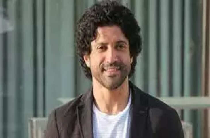 Farhan Akhtar मुझे पता है कि मेरे पास पारंपरिक प्लबैक सिंगर की आवाज नहीं है