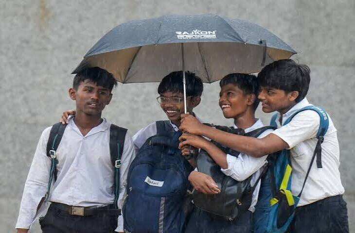 राजस्थान में मौसम के दो रंग, पूर्वी हिस्से में 3 इंच तक बारिश, वीडियो में जाने श्रीगंगानगर में अगस्त का रिकॉर्ड तापमान