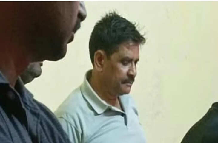 गुंडा एक्ट का खौफ दिखा कर वसूली पड़ी भारी, एंटी करप्शन ने दरोगा को घूस लेते रंगे हाथ दबोचा