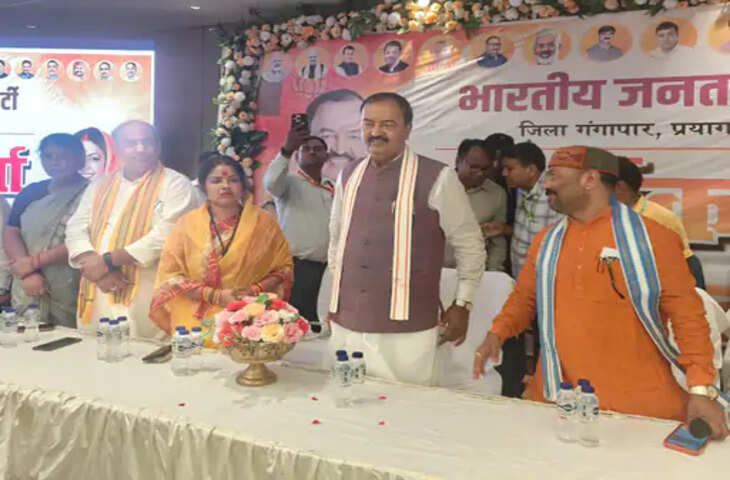 केशव प्रसाद मौर्य का सपा पर हमला, बोले- &lsquo;फर्जी PDA की बात करती है सपा, 2027 में फिर बनेगी भाजपा सरकार&rsquo;