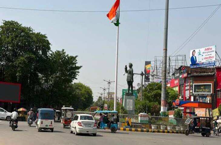 मानसून की बारिश के बाद फिर बढ़ी उमस: बादलों के बीच चिपचिपी गर्मी से लोग परेशान, पंखे-कूलर भी बेअसर